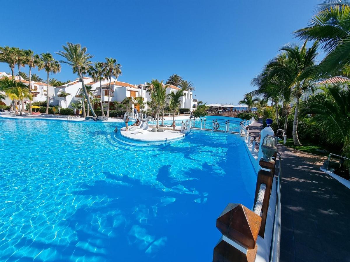 Studio Apartment No 1 Directly On The Beach And Sea, Terrace, Heated Pool, Wifi Playa de las Americas (Tenerife) Exterior photo