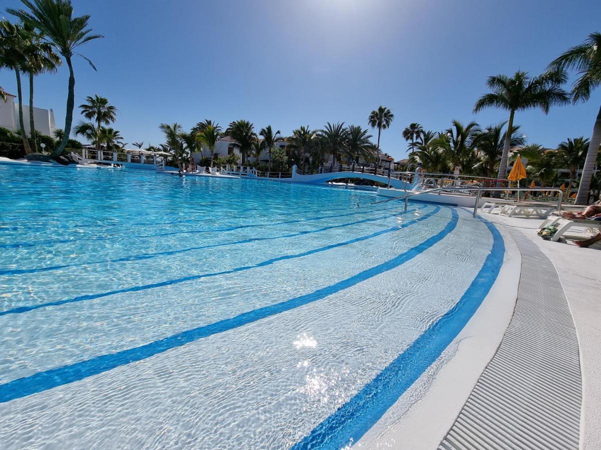 Studio Apartment No 1 Directly On The Beach And Sea, Terrace, Heated Pool, Wifi Playa de las Americas (Tenerife) Exterior photo