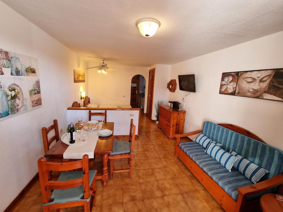 Studio Apartment No 1 Directly On The Beach And Sea, Terrace, Heated Pool, Wifi Playa de las Americas (Tenerife) Exterior photo