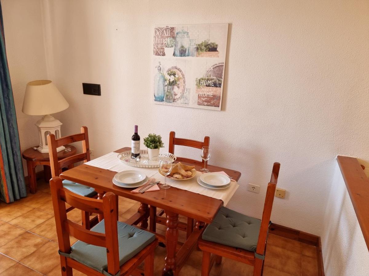 Studio Apartment No 1 Directly On The Beach And Sea, Terrace, Heated Pool, Wifi Playa de las Americas (Tenerife) Exterior photo